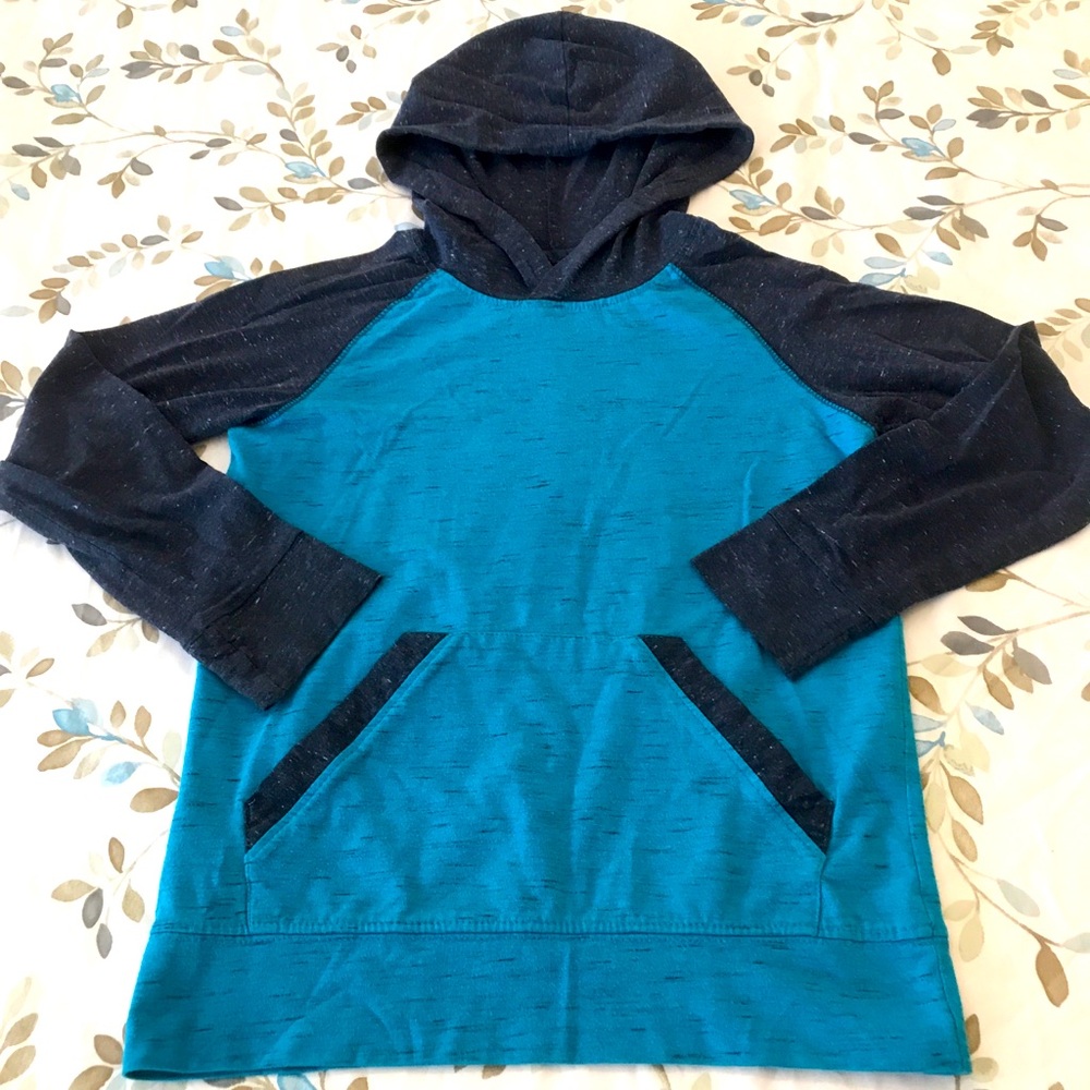 Boy hooded shirt size 6 Wonder Nation blue